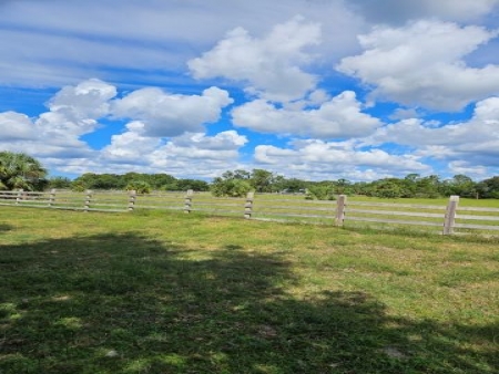 11.92 cattle farm with 2/2 residence: Px2 px2